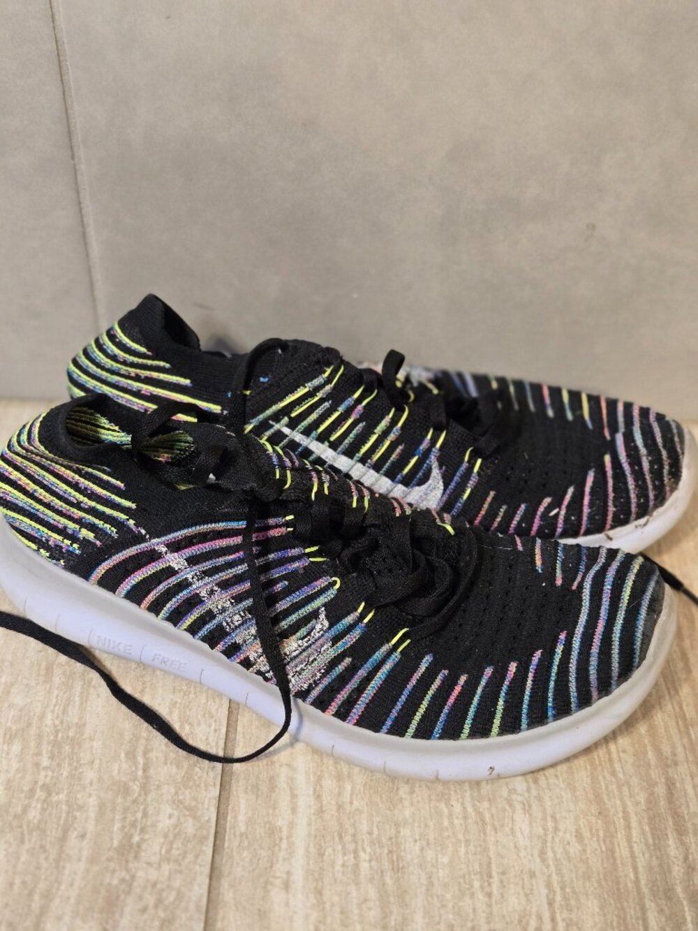 Nike Free RN Motion Flyknit - multi-color sz9